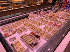 -巴黎贝甜(大宁国际商业广场店)