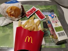 -麦当劳(百联西郊购物中心店)