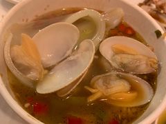 -鲜入围煮花胶鸡海鲜火锅