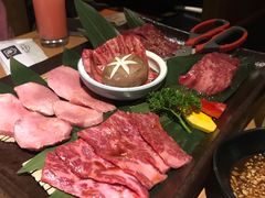 -炼火烤肉店