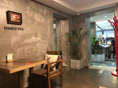 -HIGH FIVE哈福手工汉堡(桂林路店)