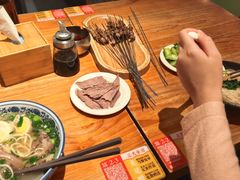 -嘻小北·兰州清汤牛肉面(太平洋森活天地店)