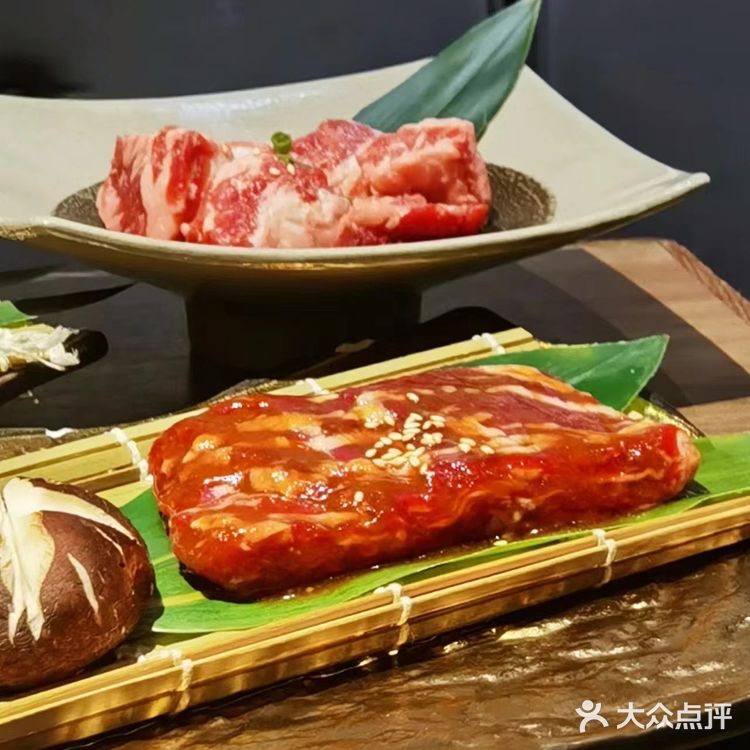 中国大陆烧肉品类之王，当之无愧。一起吃烤肉