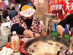 -鲜入围煮花胶鸡海鲜火锅