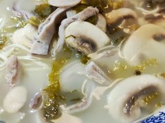 -何太太馄饨面铺(大浒东苑店)