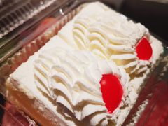 -红宝石·鲜奶小方·海派西点房(万航店)