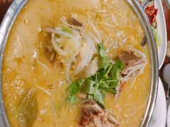 酸菜大骨汤-李老哈·东北菜(宋园路店)