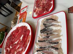 -毛辣果·贵州红酸汤牛肉火锅(西单店)
