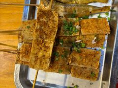 -李双猪·小龙虾·烧烤·羊肉煲(乐山店)
