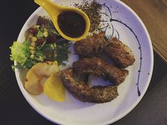 -樱花里音乐餐吧·牛扒椰子鸡(东圃店)