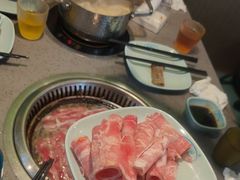 -金滏山·烤肉海鲜火锅自助(襄阳万达店)