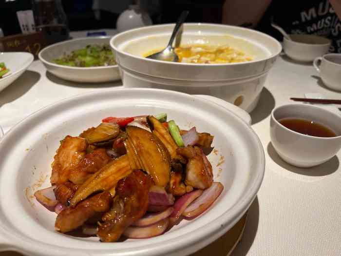 炳胜品味(深圳湾万象城店)-"来吃这家时心情很好 因此吃完后印象也