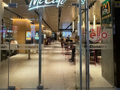 -麦当劳(轻轨曹杨路店)