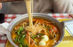 Xiao Nan Ye Chongqing Spicy Pepper Rice Noodles