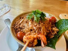 -Chom Cafe and Restaurant