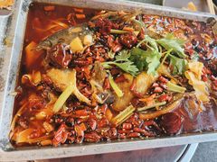 -路边边地标烧烤·川菜·小龙虾·音乐酒馆(良乡长虹店)