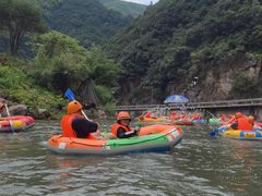 -安吉龙王山峡谷漂流