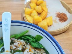 -窄巷口生烫牛肉米线(景云路店)