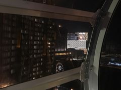 -影汇之星8字形摩天轮