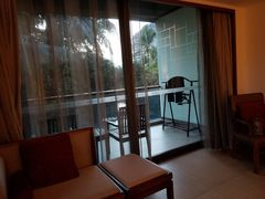 -三亚湾海居铂尔曼度假酒店