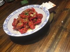 蒜蓉龙虾-老村长•湖北家常菜(南湖店)