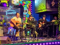 -Famous肥猫墨西哥音乐餐吧(五棵松华熙LIVE店)