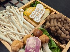 -廖掌柜·重庆鲜货火锅(上海首店)