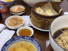 -百年老字号·观振兴蟹黄面·三虾面·苏式面(观前街富仁坊巷店)