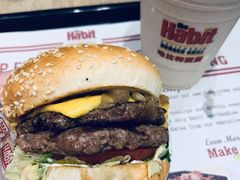 -The Habit Burger Grill 哈比特汉堡(爱琴海店)