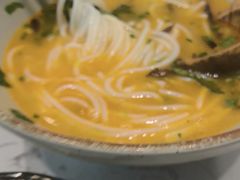 -百春原湖南牛肉粉(百联世纪店)