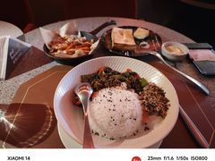 -芭莉与彩虹西餐厅(成都合生汇店)