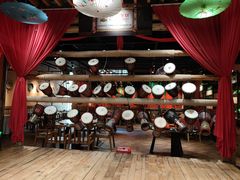 -老滇山寨•云南特色菜•地方菜•民族风情歌舞表演(金碧店)