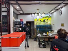 -湖南人家湘菜馆(镇江路店)