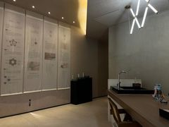 -灸春堂·艾灸·痛症·整脊连锁(之江银泰店)