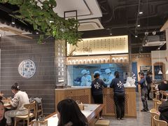 大堂-馋三尺蟹粉小笼(人民广场店)