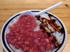 红豆稀饭-泥糊破店小酒馆·团建聚餐(南京西路店)