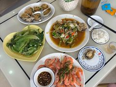 -覃记海鲜美食餐厅