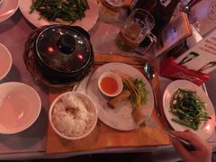 砂锅炖鱼-Lanterns Vietnamese Restaurant