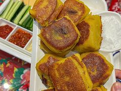-闯关东东北农家菜(崂山石老人店)