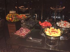 自助取餐区-广州花园酒店-凌璇阁360度高空海鲜自助餐CAROUSEL