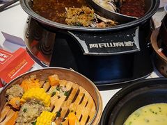 -阿瓦山寨·湘菜现炒·剁椒鱼头王(咸阳总店)