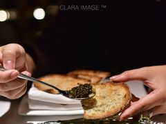 牛骨髓配9年鱼子酱-Oyster Talks 四度蚝法餐厅