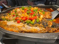 -江边城外烤全鱼(世茂广场店)