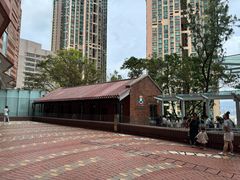 -香港大学