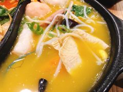 海鲜金汤米线-东家火锅米线 Boss D - Hot Pot Rice Noodle