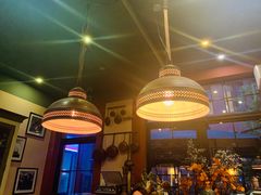 -SISTERS BAR RESTAURANT川意酒馆(嘉善老市H楼店)