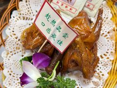 -津津名菜馆(绝没分店)