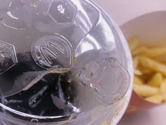 -麦当劳(乳山路店)