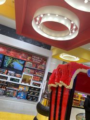 -乐高品牌旗舰店(人民广场店)