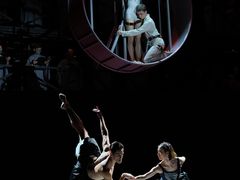 -交通银行前滩31演艺中心